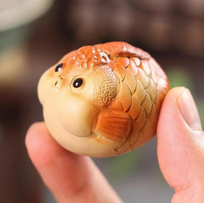 China Handmade Tea Pet bubble Goldfish  Gift 吐泡泡金鱼, home office decorations, Made of Yixing Zisha Clay